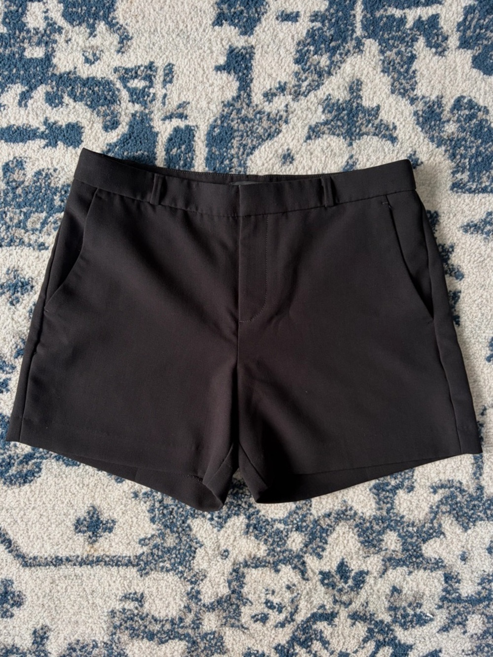 Banana Republic Black 5" Dress Shorts SIZE 6